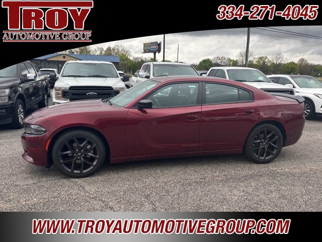 Used 2022 Dodge Charger SXT w/ Blacktop Package image 2