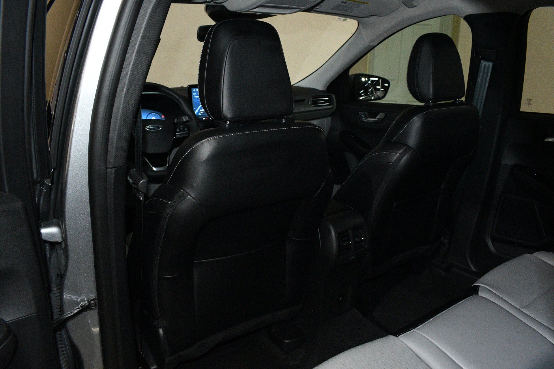 Used 2024 Ford Escape Platinum AWD/4WD image 15