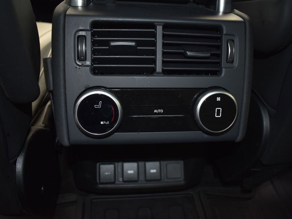 Used 2023 Land Rover Discovery HSE R-Dynamic image 17