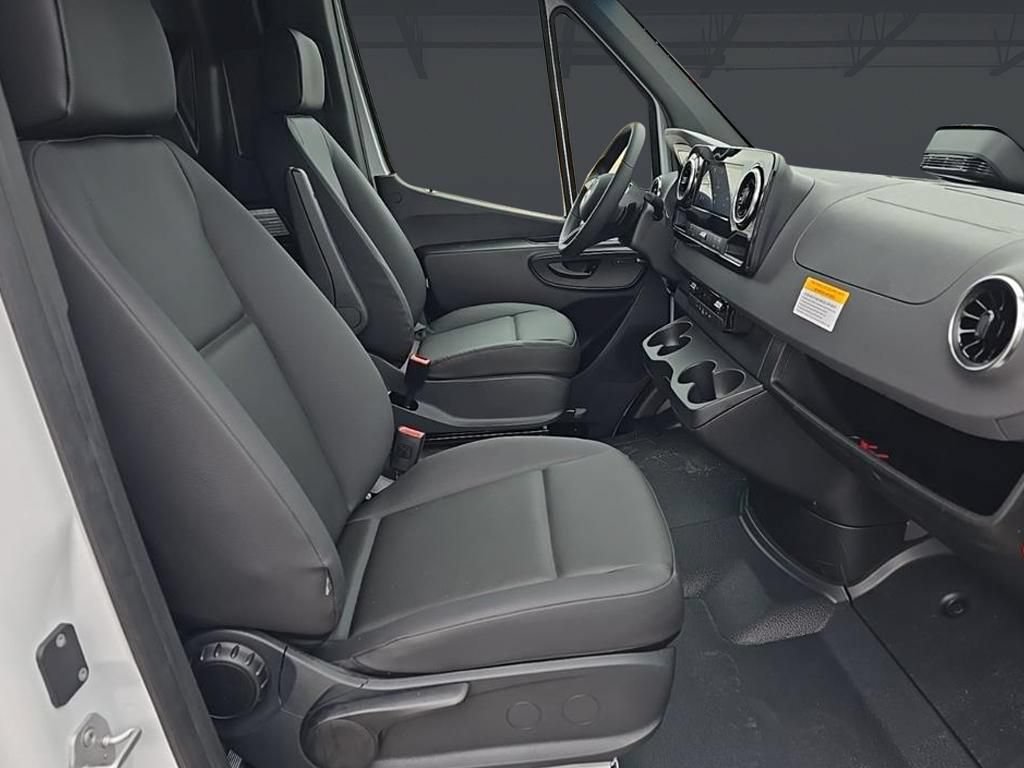 New 2026 Mercedes-Benz Sprinter 2500 image 7