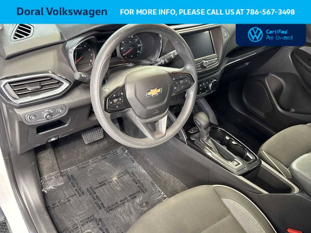 Used 2023 Chevrolet TrailBlazer LT FWD image 13