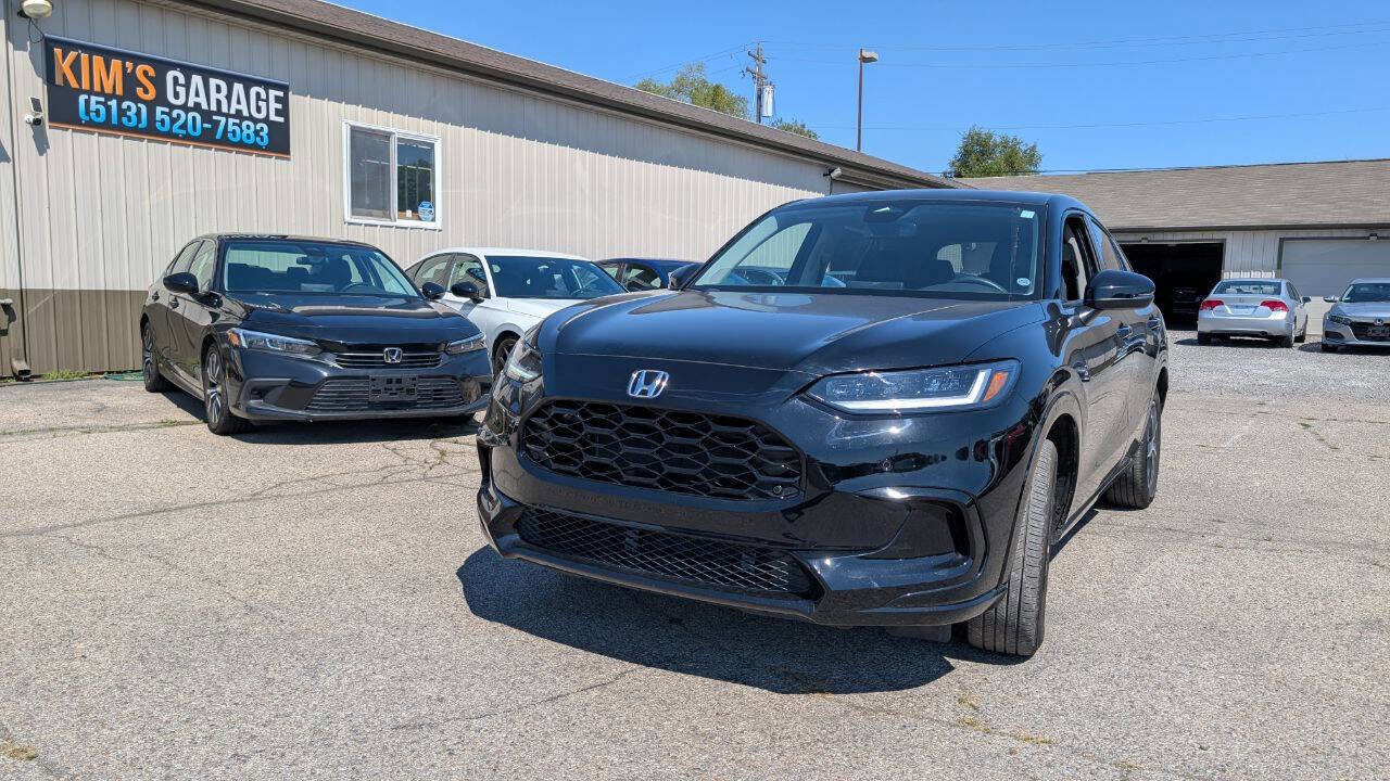 Used 2025 Honda HR-V EX-L image 3