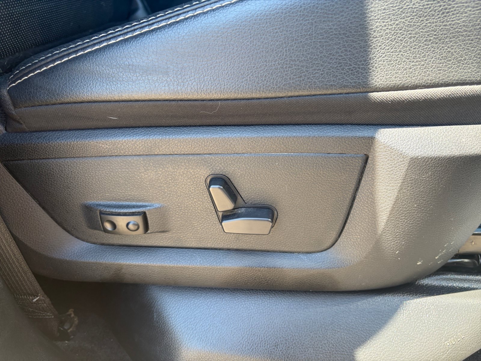 Used 2014 RAM 1500 Laramie w/ Convenience Group AWD/4WD image 31