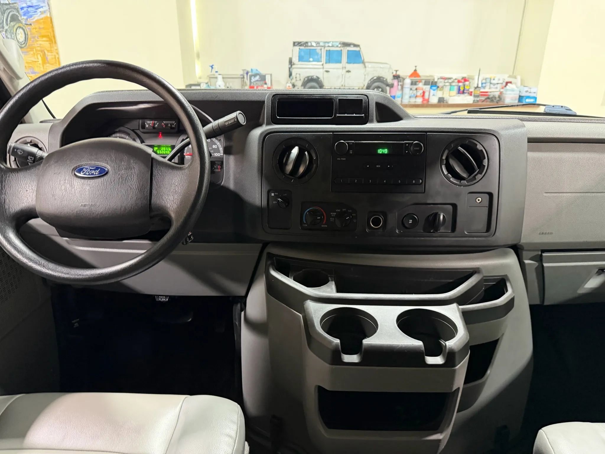 Used 2014 Ford E-250 and Econoline 250 w/ Power Group image 47