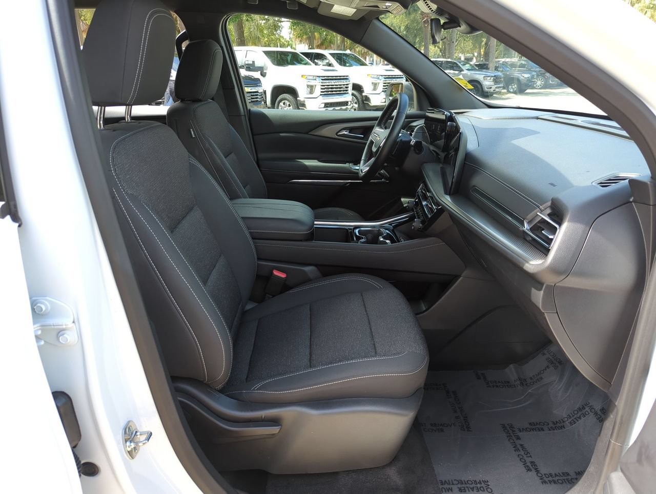 Certified 2026 Chevrolet Traverse LT FWD image 23