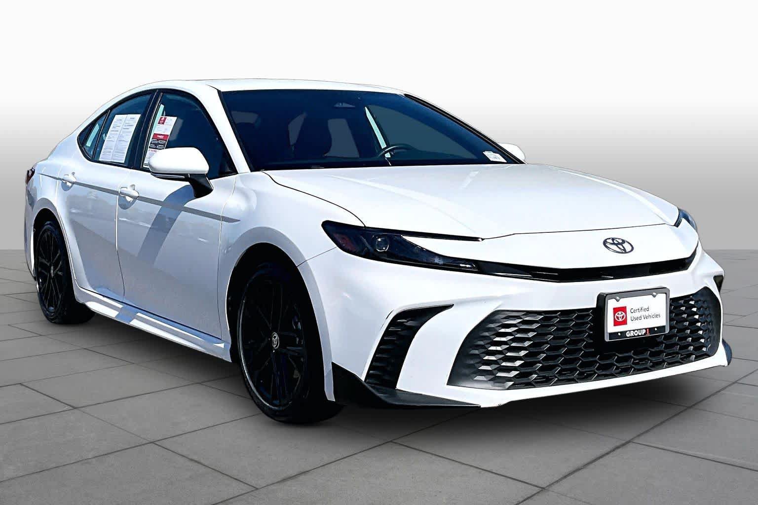 Certified 2025 Toyota Camry SE FWD image 2