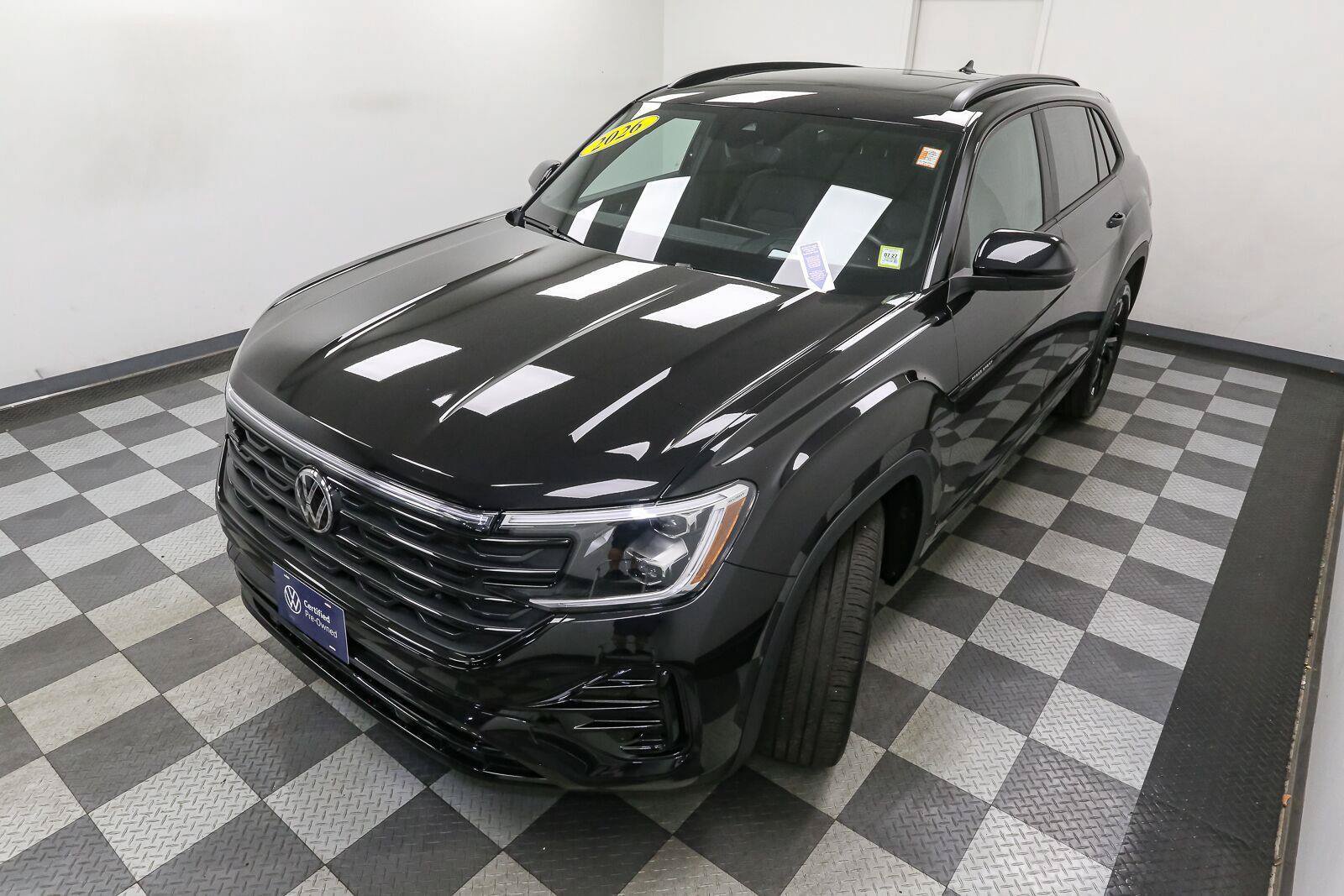Certified 2026 Volkswagen Atlas Cross Sport SEL R-Line AWD/4WD image 7