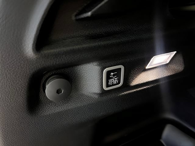 Used 2024 Jeep Grand Cherokee L Laredo AWD/4WD image 11