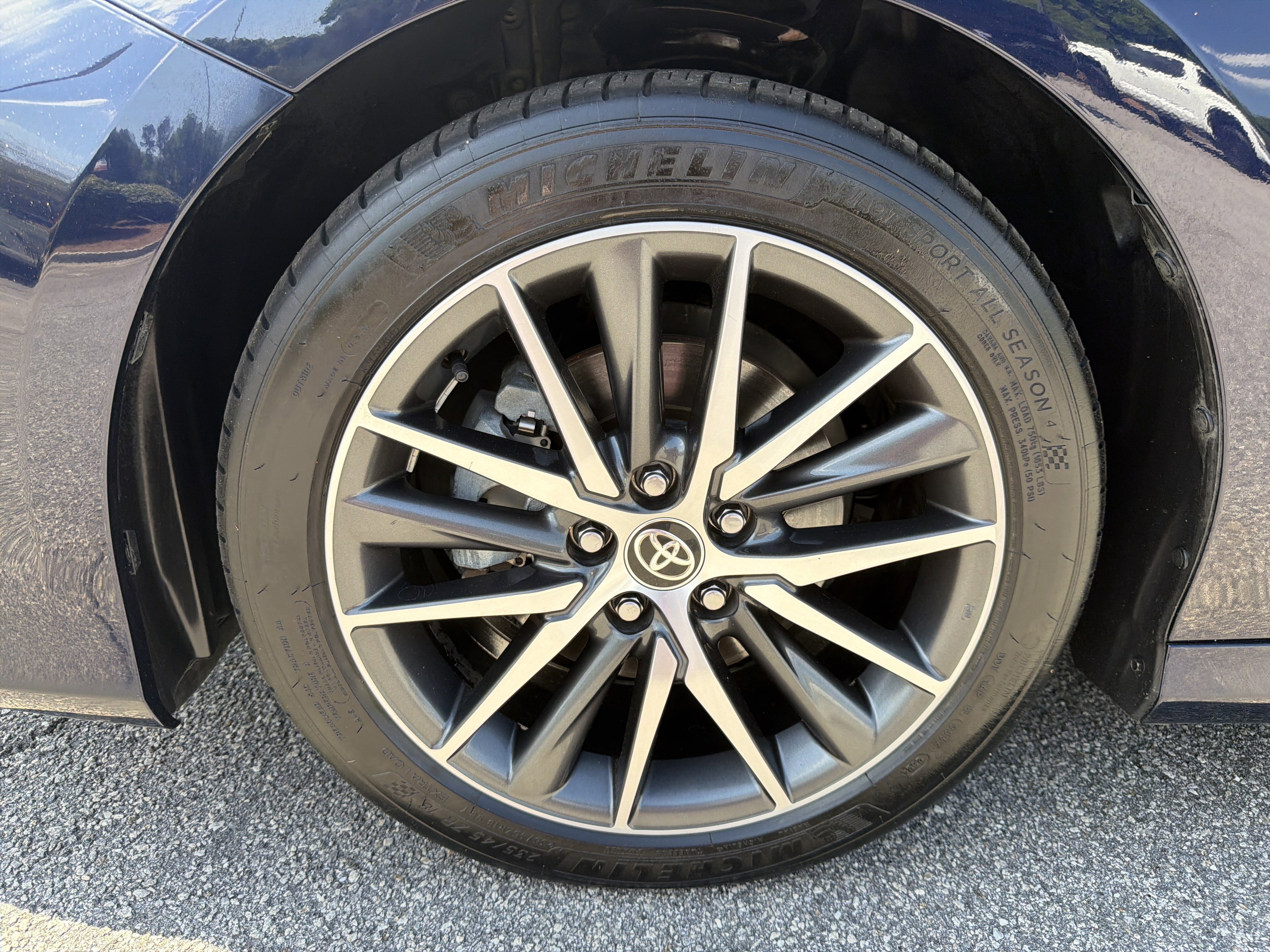 Certified 2021 Toyota Camry XLE image 22