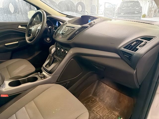 Used 2015 Ford Escape SE image 12
