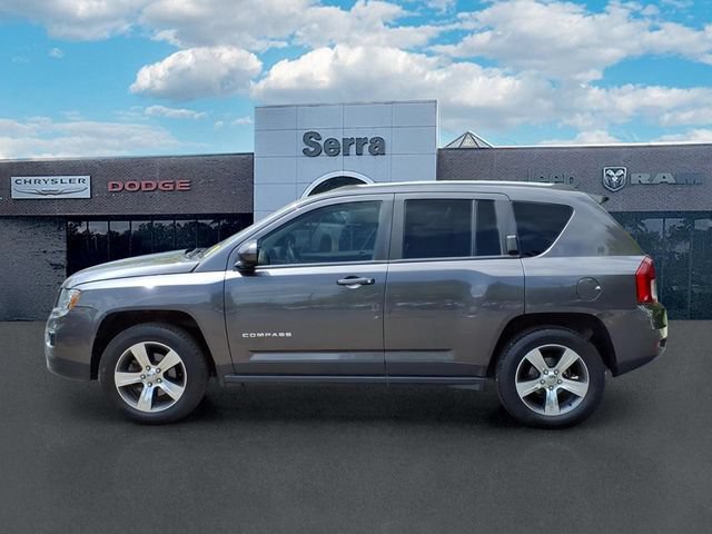 Used 2017 Jeep Compass High Altitude AWD/4WD image 4
