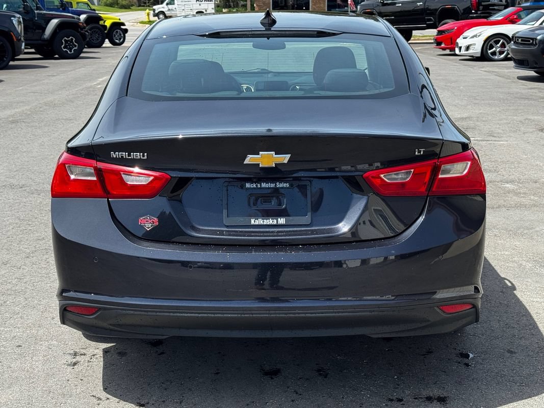 Used 2023 Chevrolet Malibu LT w/ Driver Confidence Package FWD image 5