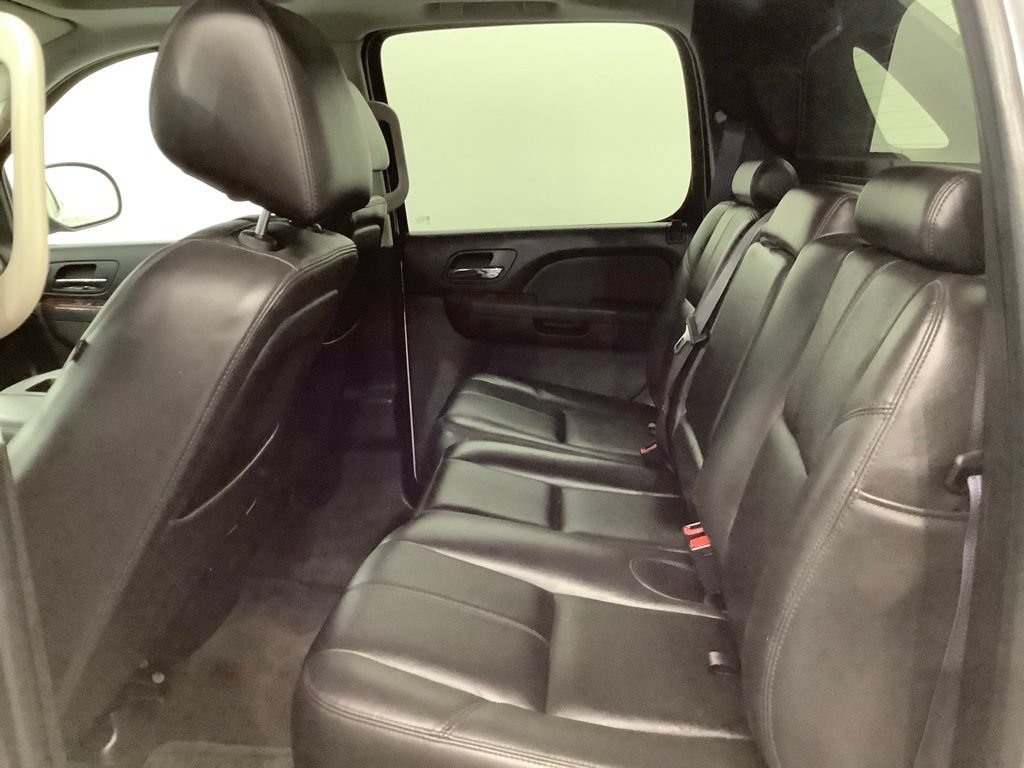 Used 2012 Chevrolet Avalanche LT AWD/4WD image 7