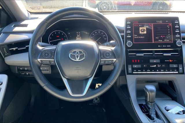 Used 2019 Toyota Avalon XSE image 4