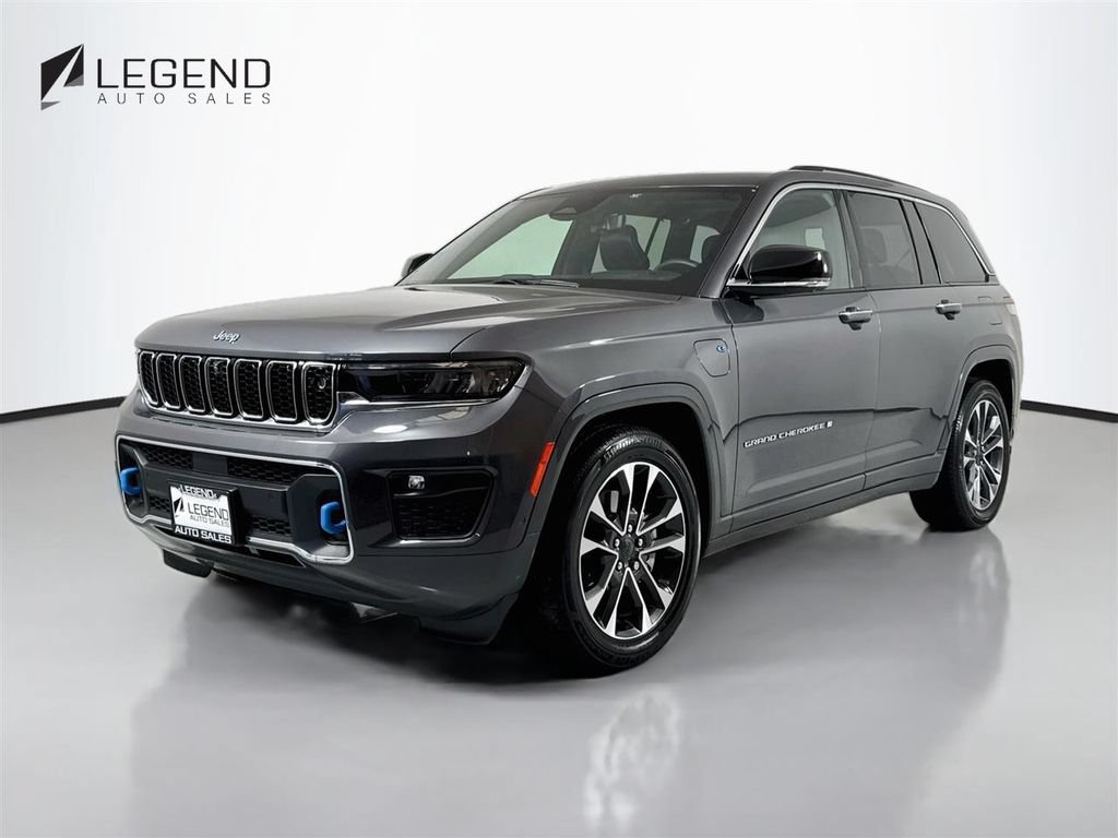 Used 2023 Jeep Grand Cherokee Overland w/ Advanced Protech Group III AWD/4WD image 1