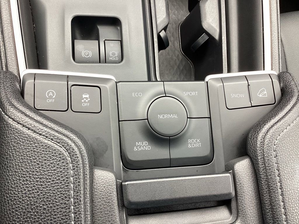 Used 2025 Toyota Grand Highlander AWD image 33