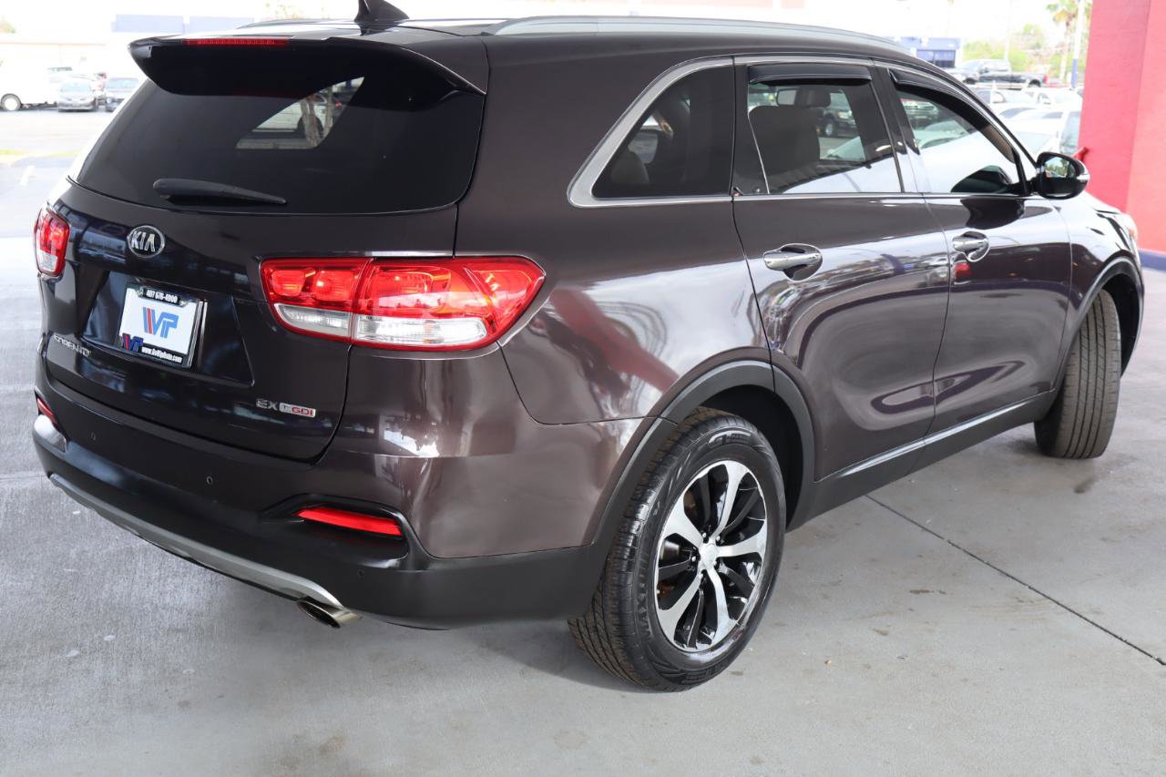 Used 2016 Kia Sorento EX image 5