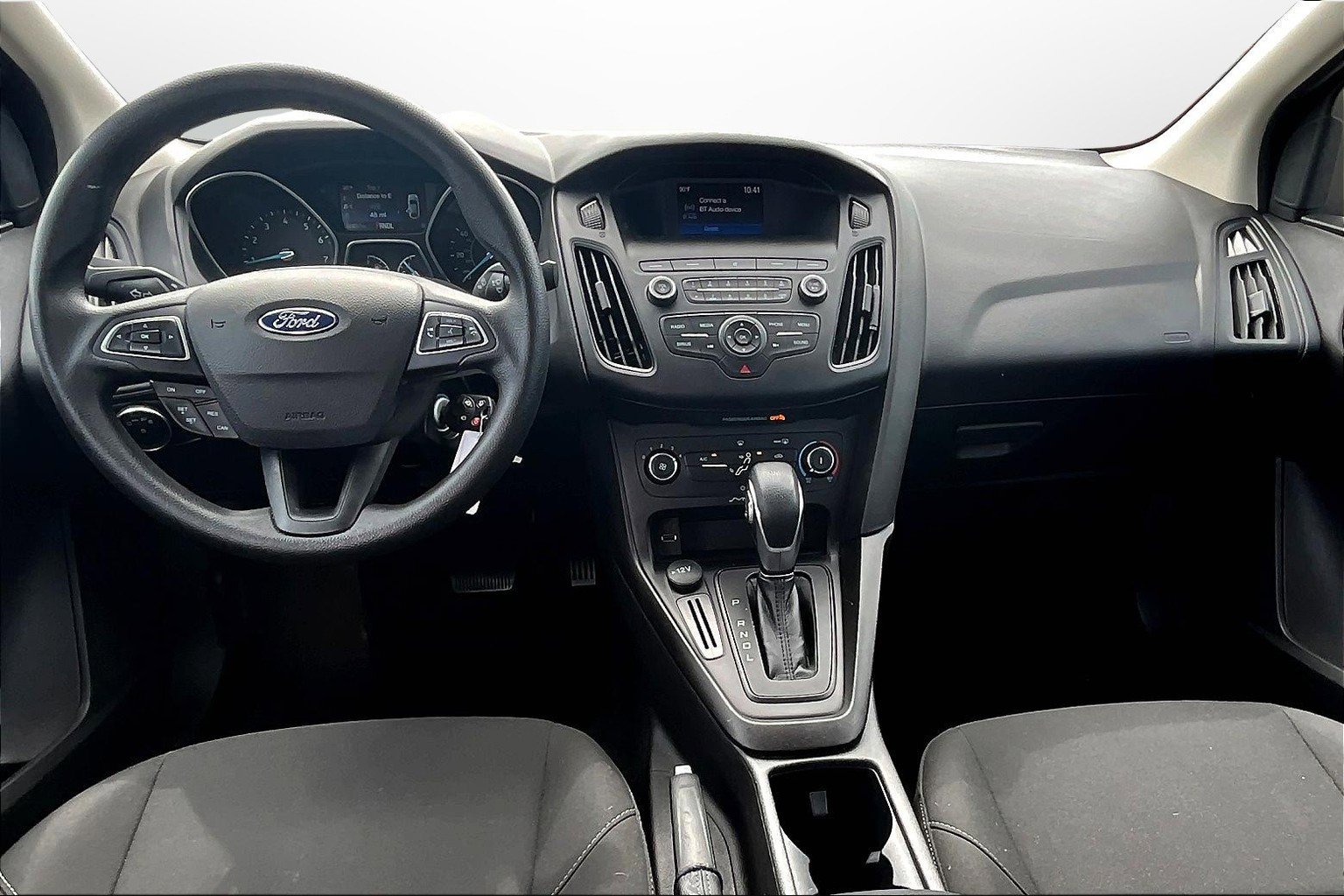 Used 2018 Ford Focus SE FWD image 14