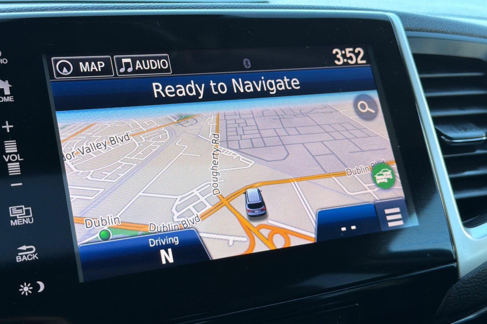 Used 2018 Honda Pilot Touring image 18