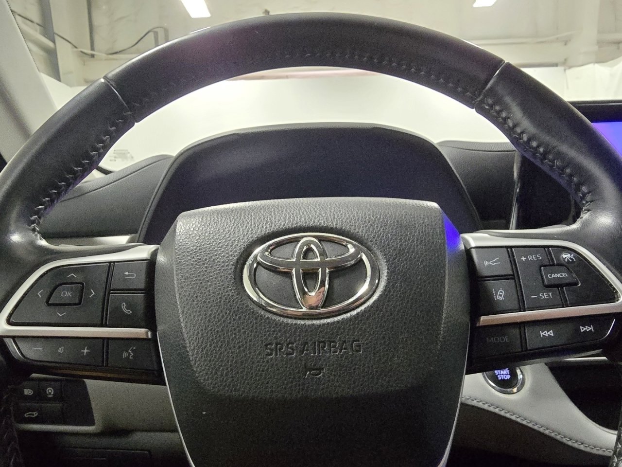 Certified 2023 Toyota Highlander LE image 25