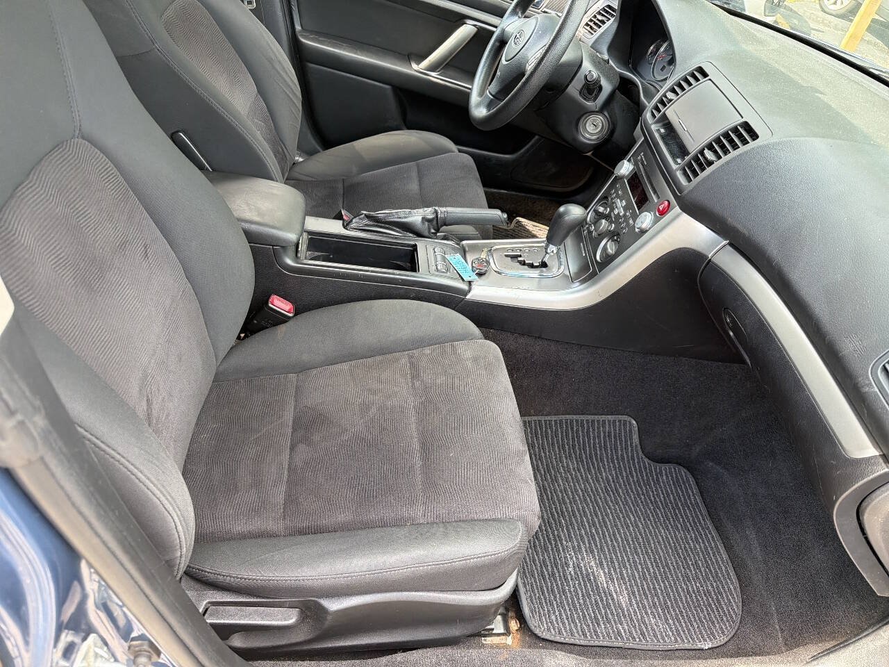 Used 2009 Subaru Outback 2.5i Special Edition AWD/4WD image 5