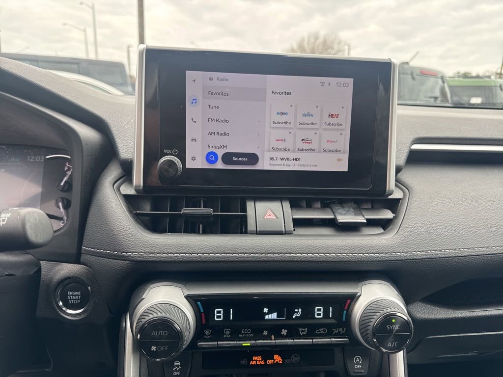 Used 2025 Toyota RAV4 XLE image 46