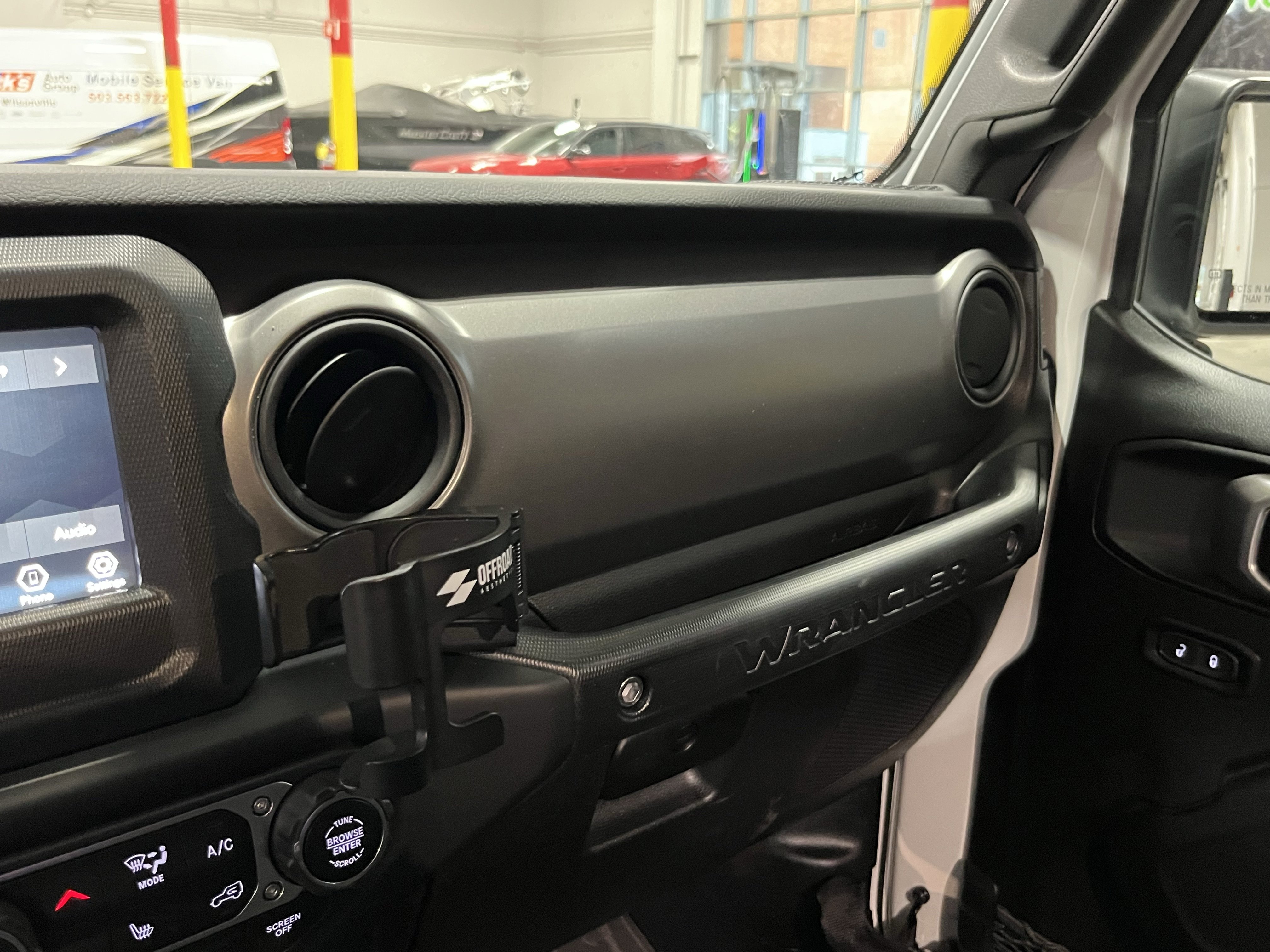 Certified 2022 Jeep Wrangler Willys image 21