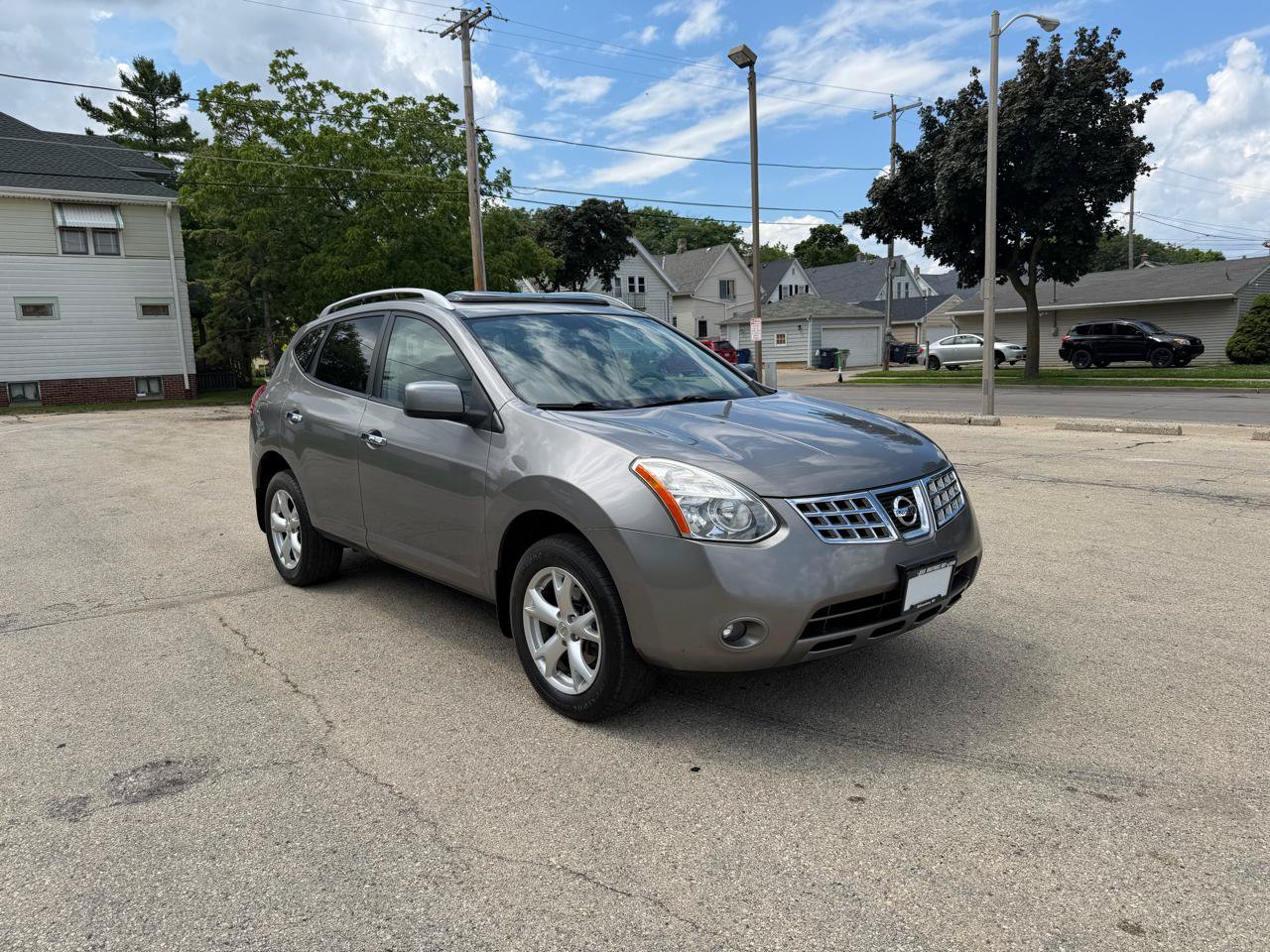 Used 2010 Nissan Rogue SL w/ Leather Pkg FWD image 1