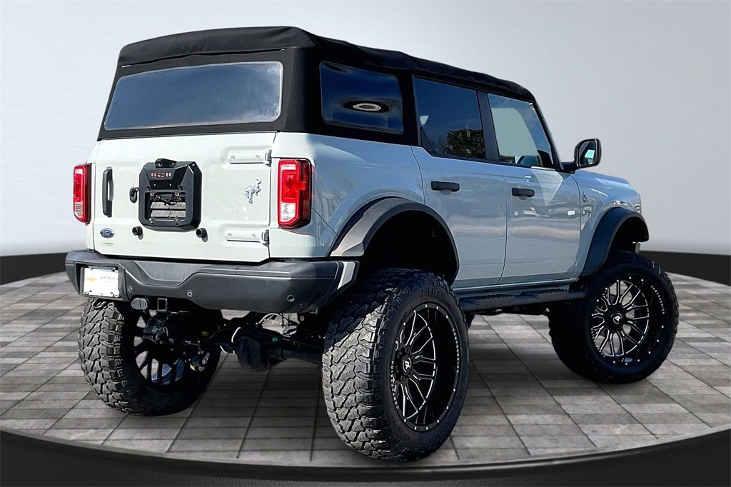 Used 2022 Ford Bronco Black Diamond w/ Sasquatch Package video 2