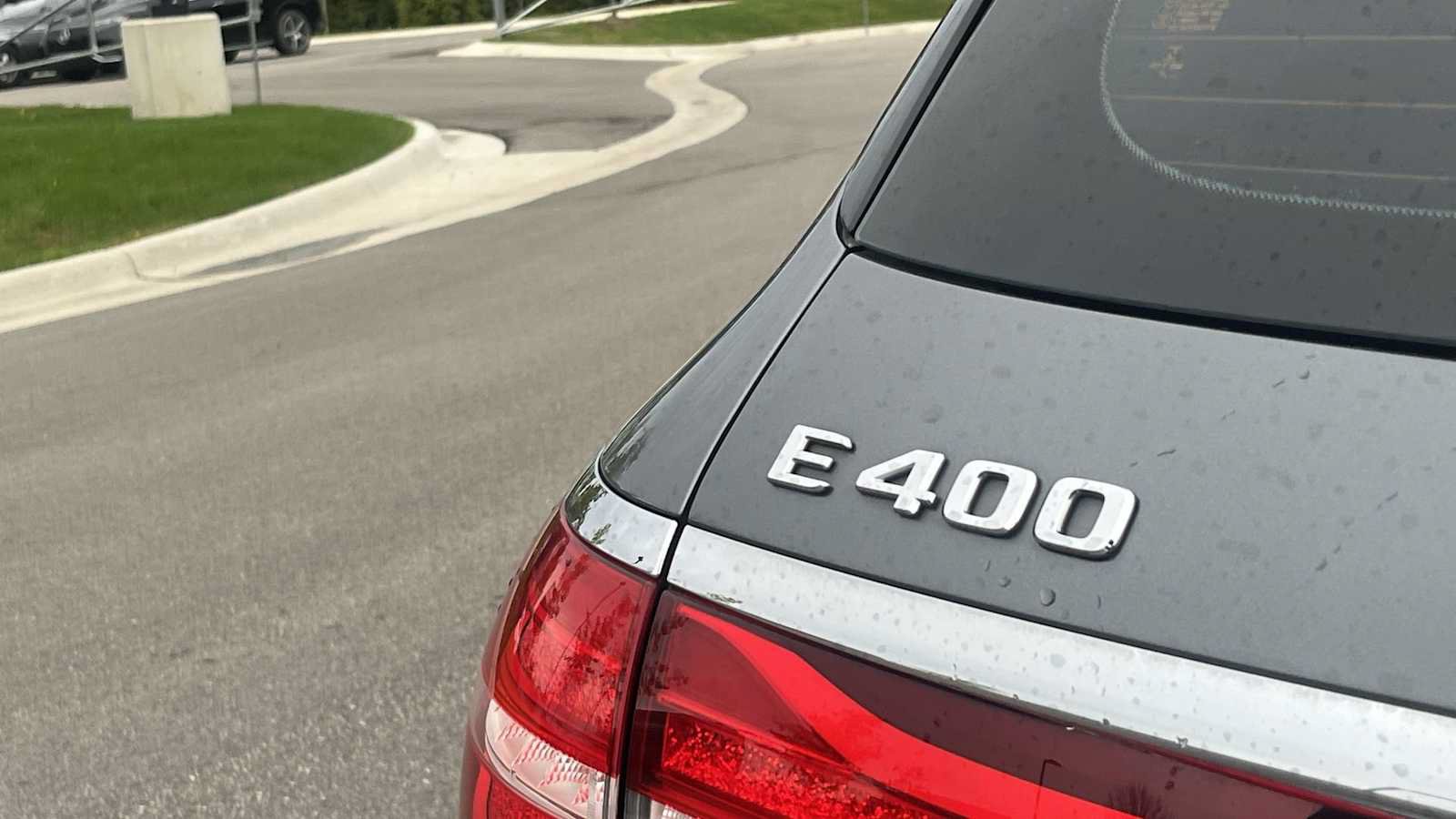 Certified 2017 Mercedes-Benz E 400 4MATIC Wagon image 25