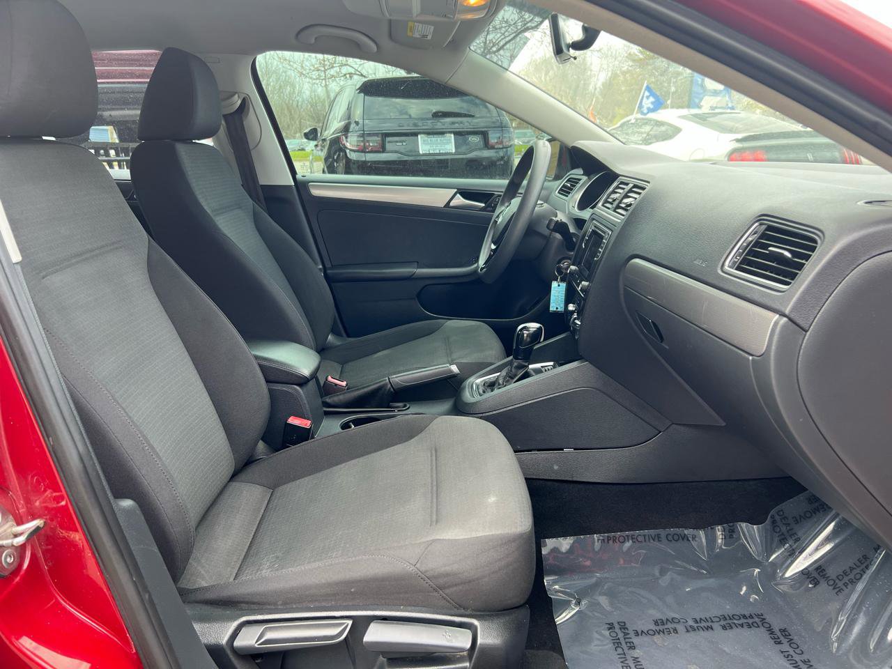 Used 2017 Volkswagen Jetta S image 16