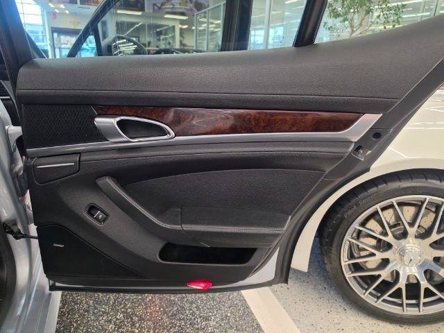 Used 2015 Porsche Panamera w/ Premium Package Plus RWD image 33