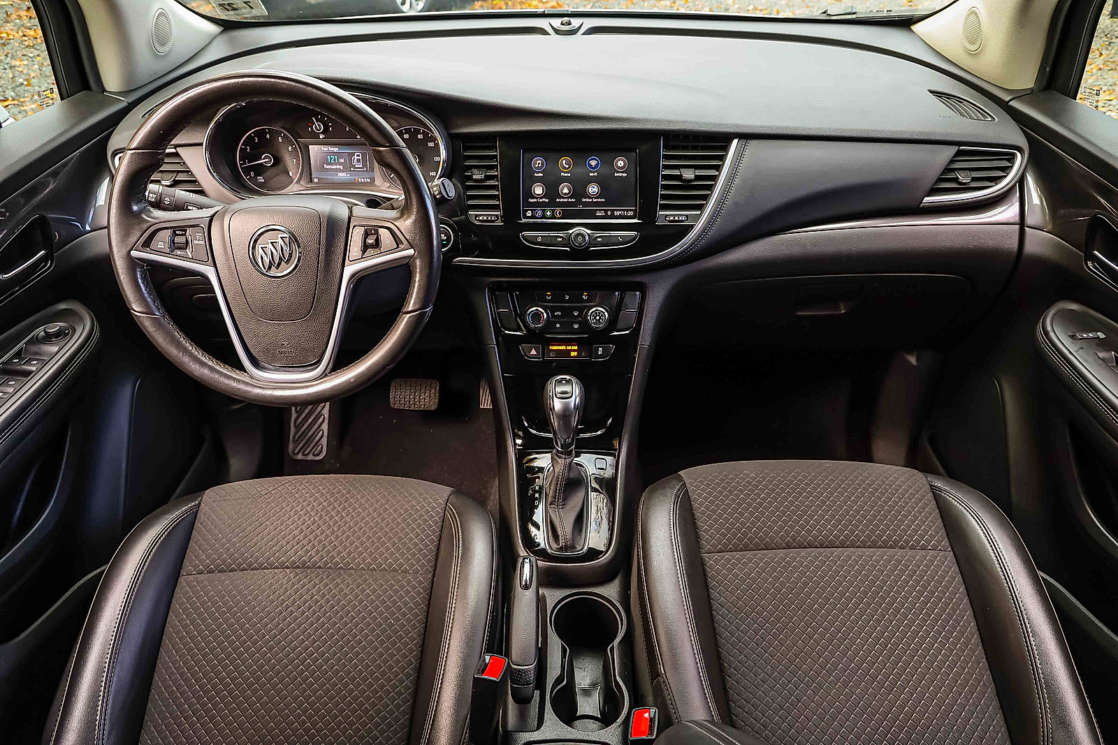 Used 2022 Buick Encore Preferred image 20