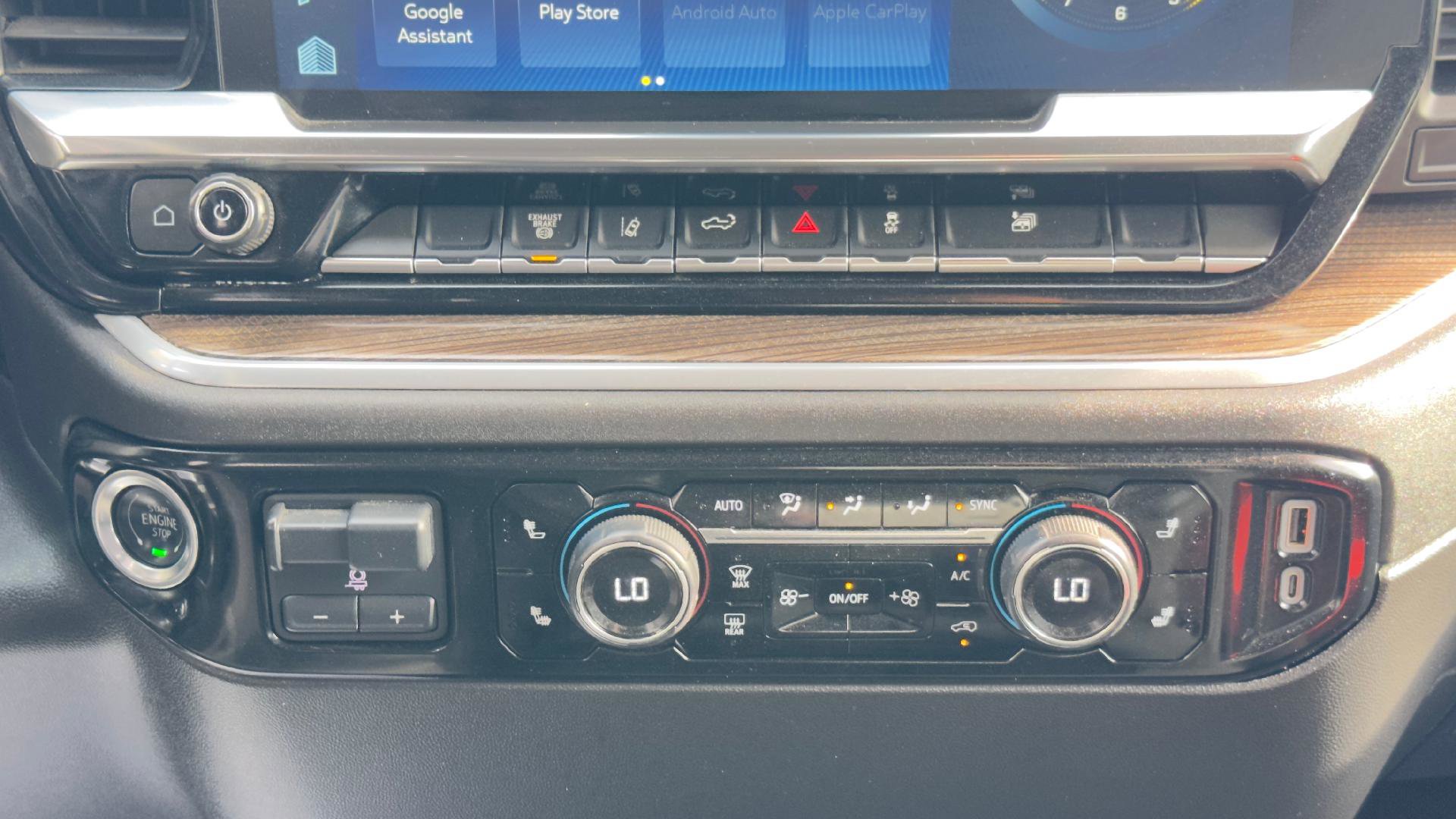 Used 2025 Chevrolet Silverado 2500 LT w/ Convenience Package image 15