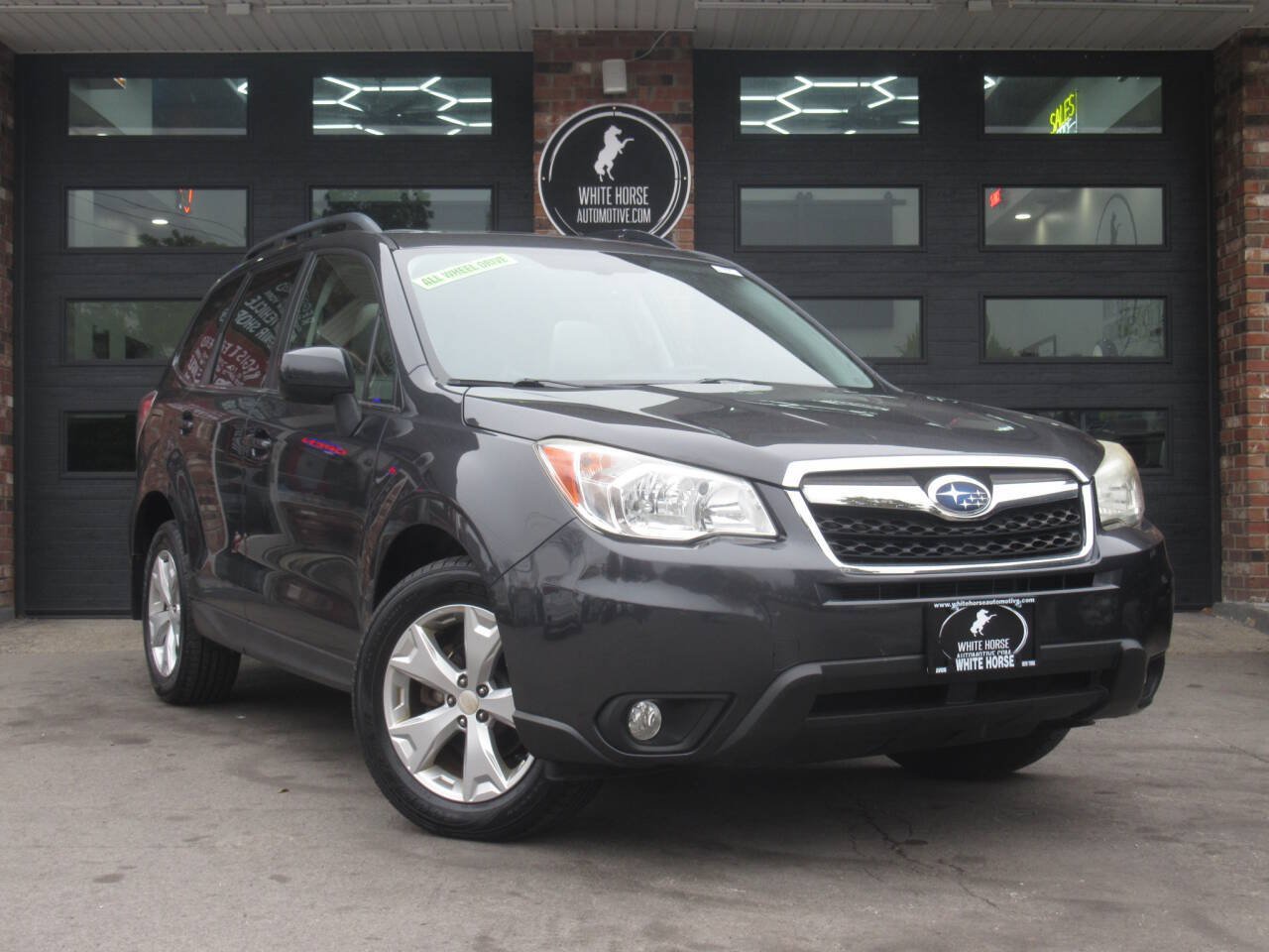 Used 2014 Subaru Forester 2.5i Limited AWD/4WD image 2