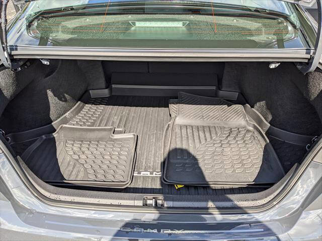 Used 2025 Toyota Camry LE image 12