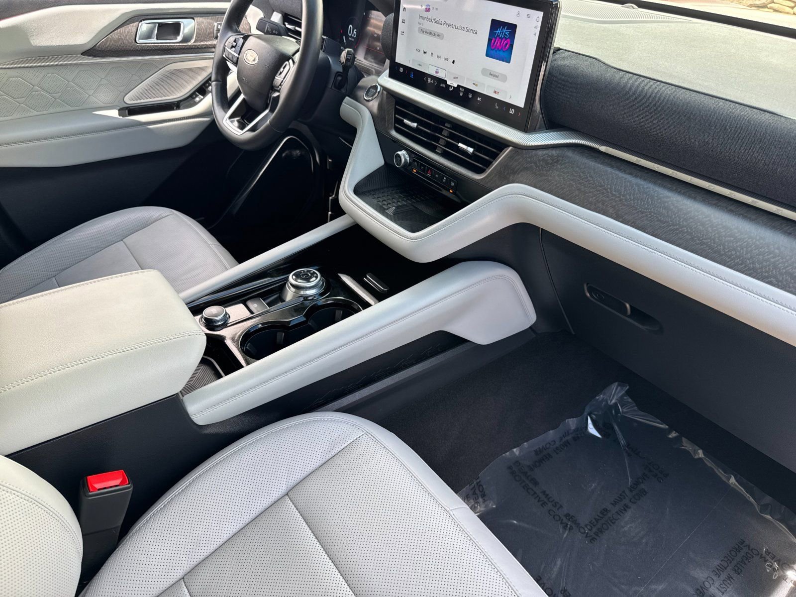 Used 2025 Ford Explorer Platinum w/ Ultimate Package RWD image 20