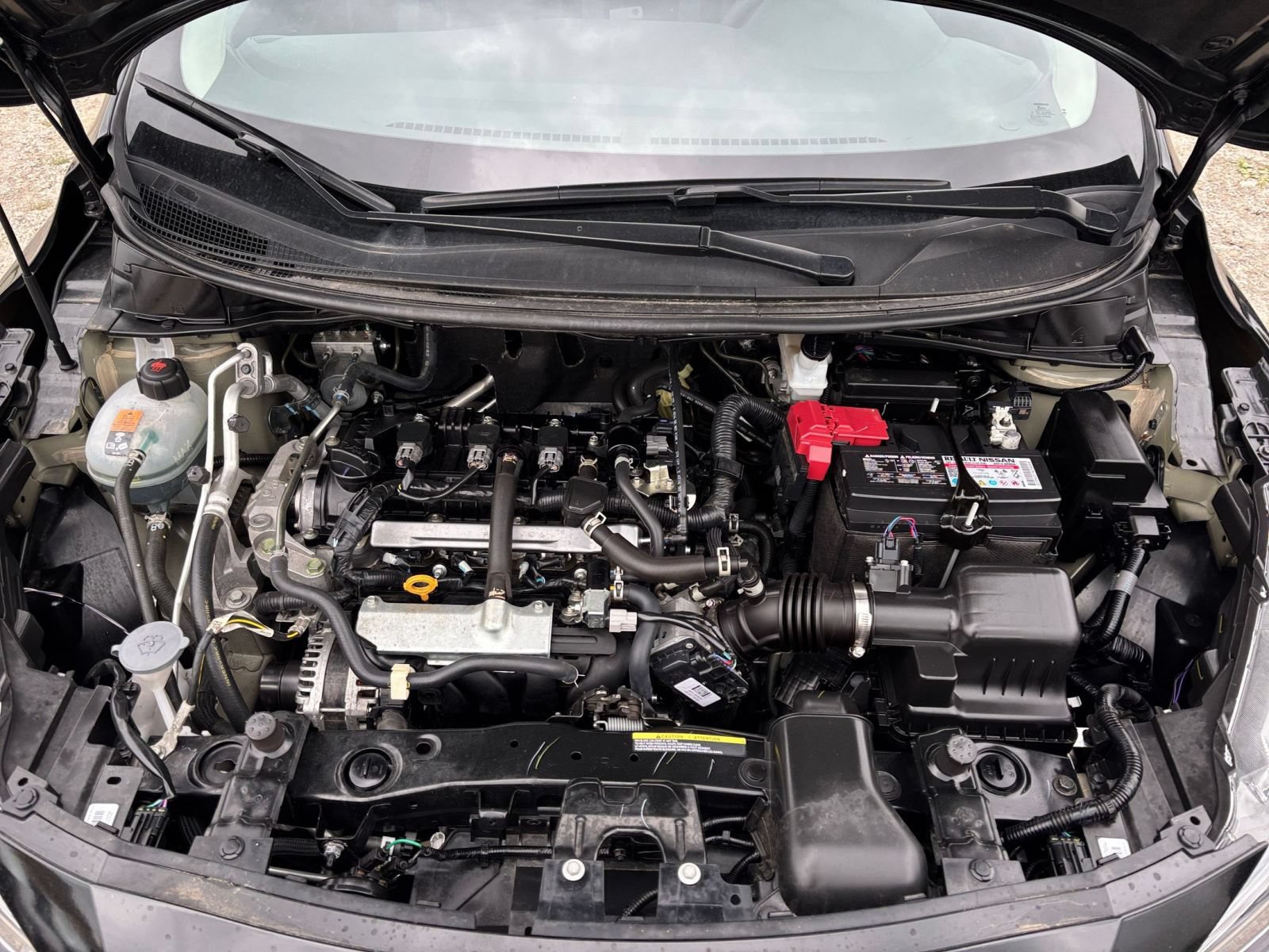 Used 2025 Nissan Versa SV FWD image 30