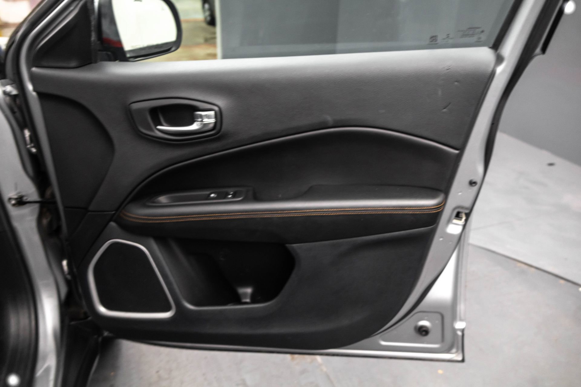 Used 2021 Jeep Compass Limited image 42