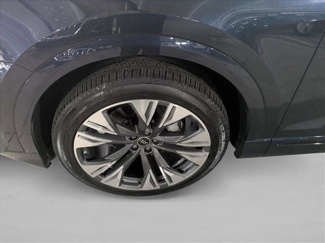Used 2024 Audi Q8 Prestige w/ Prestige Package AWD/4WD image 30