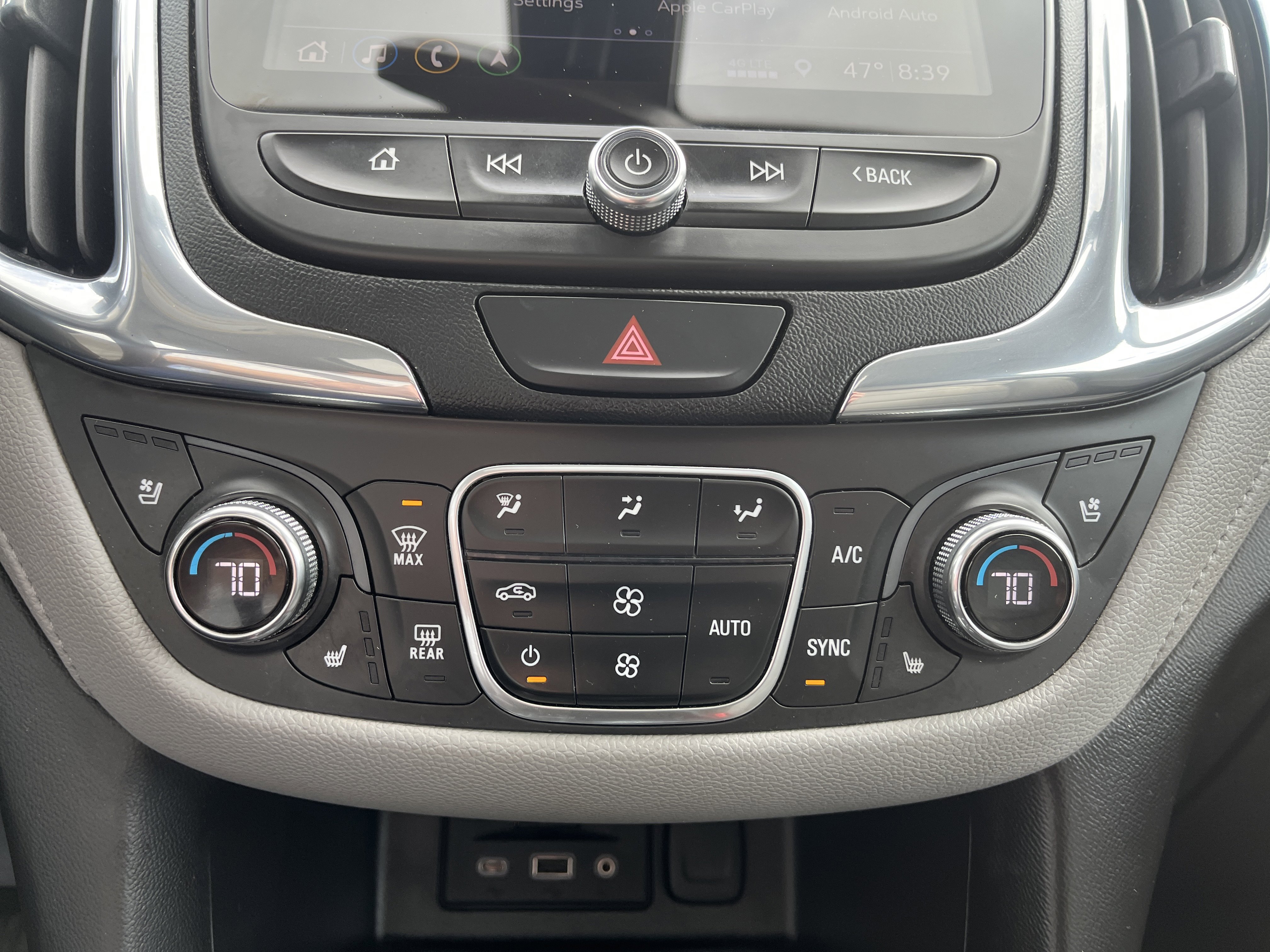 Used 2020 Chevrolet Equinox Premier AWD/4WD image 28
