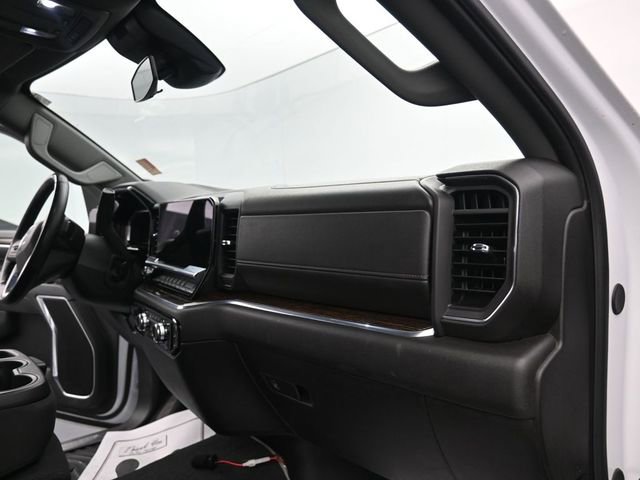 Used 2024 GMC Sierra 2500 SLE w/ SLE Convenience Package image 23
