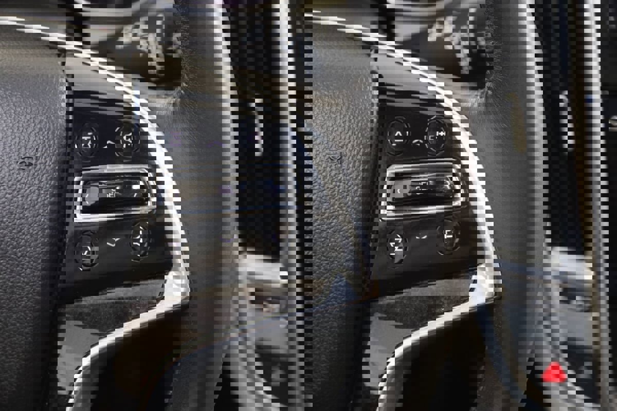 Used 2015 Cadillac SRX Performance FWD image 34