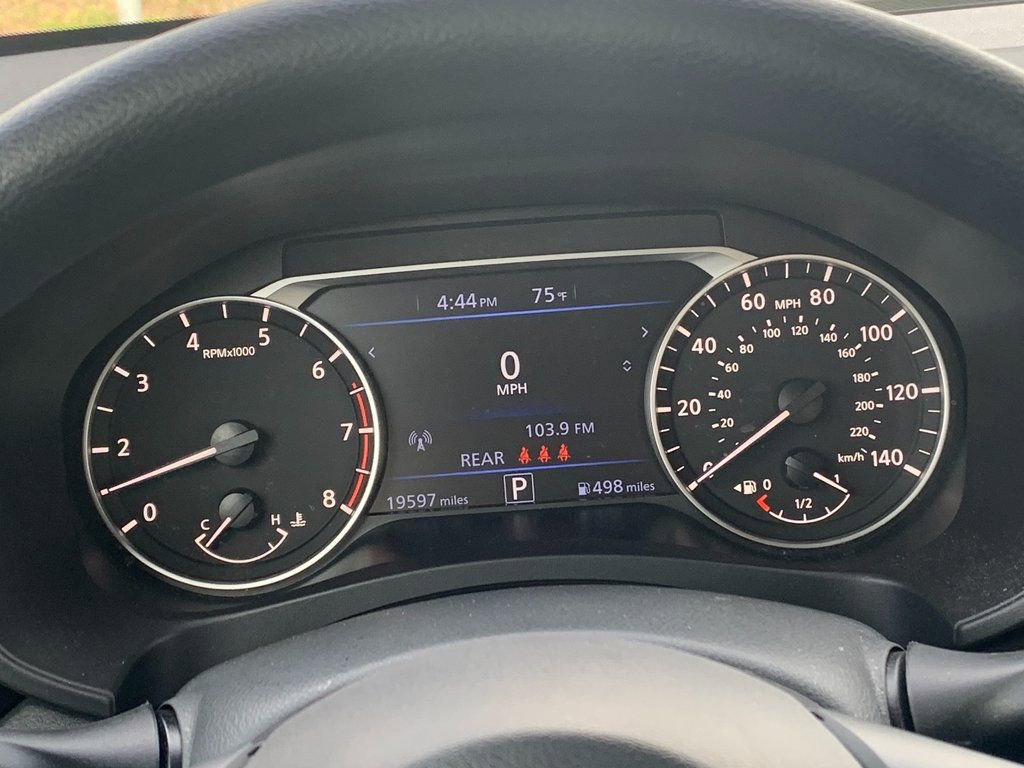 Used 2024 Nissan Altima 2.5 SV image 10