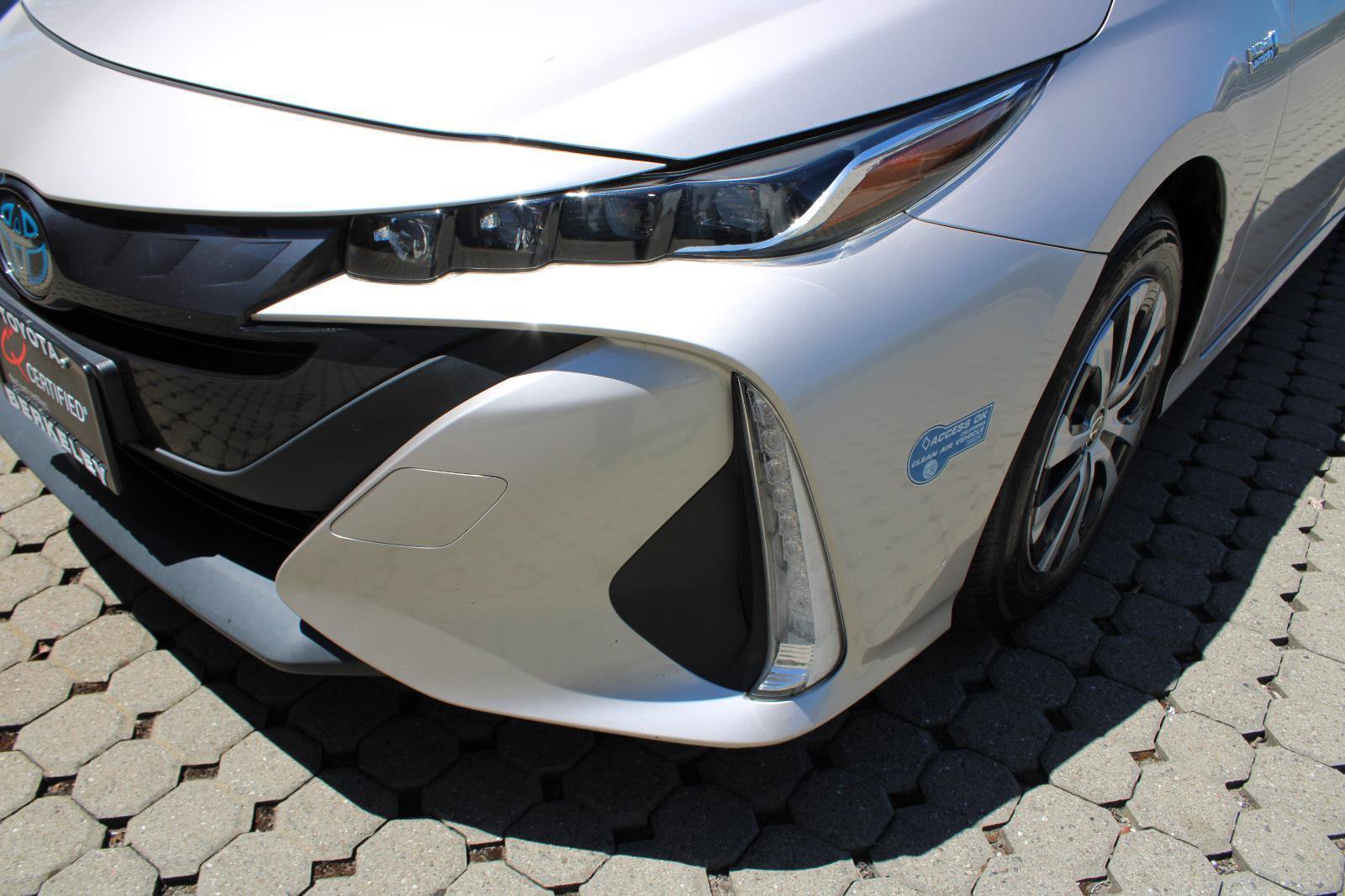 Used 2021 Toyota Prius Prime XLE FWD image 10