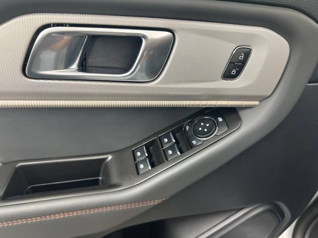 New 2026 Ford Explorer Active w/ Active Comfort Package AWD/4WD image 13