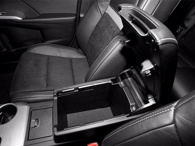 Used 2014 Toyota Camry SE FWD image 17