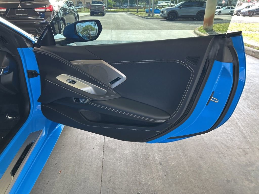 Used 2021 Chevrolet Corvette Stingray Preferred Cpe w/ Z51 Performance Package RWD image 29
