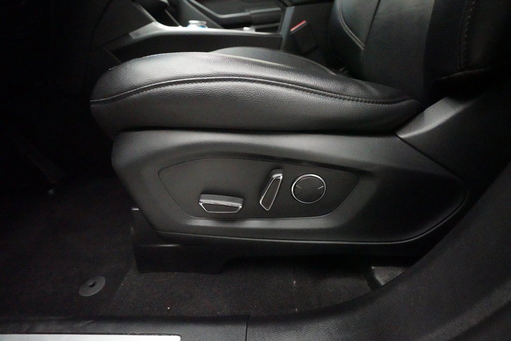 Used 2020 Ford Explorer Limited w/ Class III Trailer Tow Package image 29