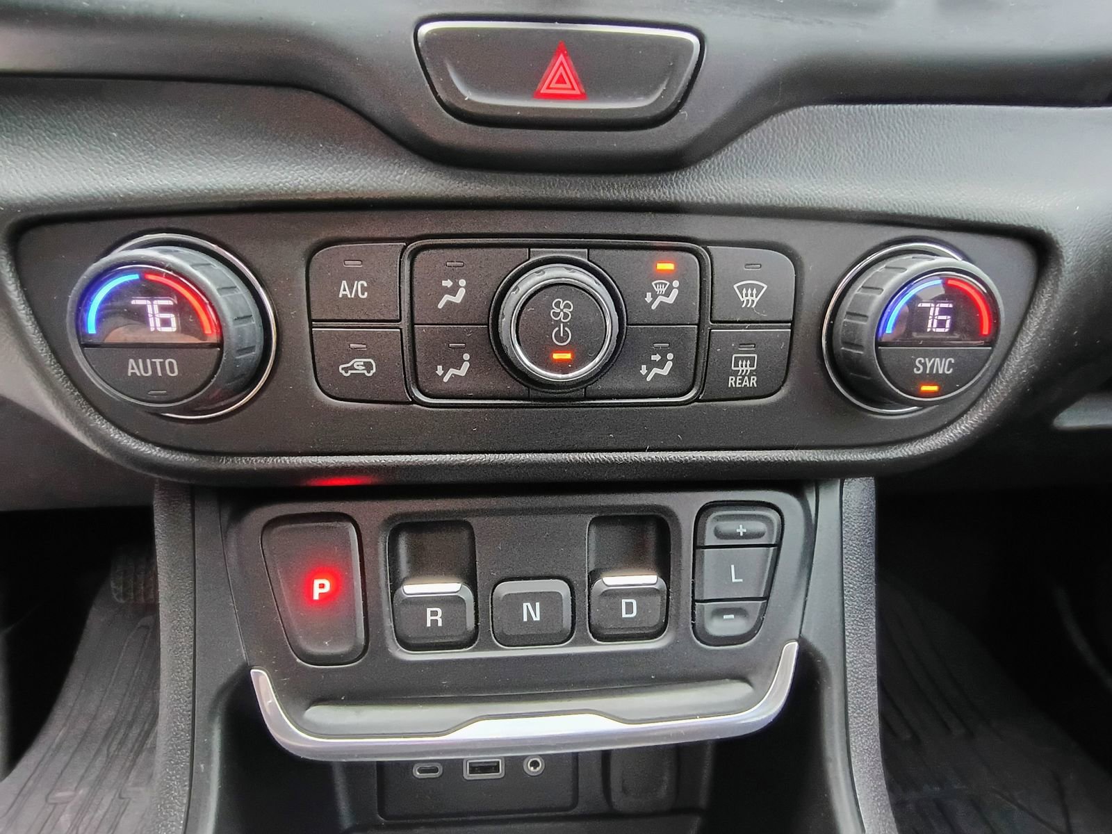 Used 2020 GMC Terrain SLE w/ Driver Convenience Package image 22